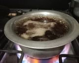A picture of step 2 of Karak chai.
