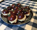 Une image de l'étape 9 de Tomates prunes au brocciu corse et tapenade verte.