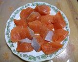 A picture of step 1 of Cream Stew with Salmon and Napa Cabbage.