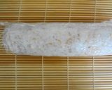 A picture of step 5 of Salmon & Dill California Roll.