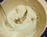 व्हॅनिला कुकीज (vanilla cookies recipe in marathi) रेसिपी स्टेप 1 फोटो 
