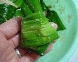 A picture of step 5 of Gai Hor Bai Toey (Thai Pandan-Wrapped Chicken).