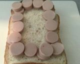 A picture of step 1 of Fish Sausage Flower Toast!.