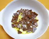 A picture of step 4 of Gateau au Chocolat in a Frying Pan.
