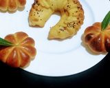 A picture of step 17 of Chicken bread and chicken buns.