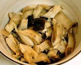 A picture of step 3 of Easy Cooking in a Microwave King Oyster Mushrooms Simmered in Butter and Soy Sauce.