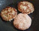 Hình bước làm 1 của món Hamburger 2 tầng 🍔🍟😄