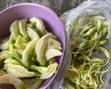 Foto langkah ke 1 dari resep Eseng kembang turi.