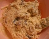 A picture of step 4 of Caramel & Chocolate Chunk Muffins.