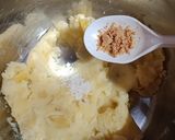 Foto langkah ke 2 dari resep Potato Pillow Bites.