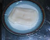A picture of step 4 of Use the Microwave on New Years to Make Easy Just-Pounded Style Mochi With Mayonnaise and Shichimi Pepper.