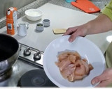 Foto del paso 1 de la receta: Pollo con mole