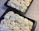 Sütőben sült hagymás krumpli sok sajttal: krémes és pikáns recept fázis 8 fotója