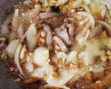 Foto langkah ke 7 dari resep Ayam Kecap Bawang Bombay.