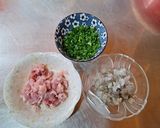 A picture of step 1 of Bánh Bột Lọc Using Rice Paper.