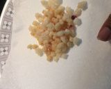 A picture of step 1 of Gond Laddu.
