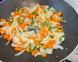 Foto del paso 4 de la receta: Tallarines de arroz estilo Alexis