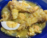 Foto del paso 8 de la receta: Colas de rape en salsa con langostinos