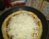 Foto langkah ke 10 dari resep Pizza jamur teflon.