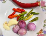 Foto langkah ke 2 dari resep Ayam Chilli Padi.