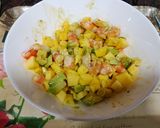 Foto del paso 3 de la receta Ensalada de langostinos, mango y aguacate