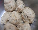 कसूरी मेथी के नमकपारे (Kasoori methi ke namakpare recipe in Hindi) रेसिपी चरण 1 फोटो