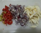 Foto langkah ke 2 dari resep Sambal Goreng Cumi Bangka ala Nona Kentir.