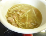 A picture of step 4 of Burdock Root Consomme Soup.