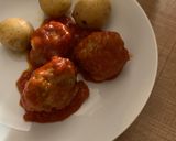Foto del paso 3 de la receta: Albóndigas rellenas de queso con salsa de tomate en Lékué