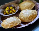 A picture of step 6 of Sattu Kachori.