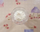 Foto del passaggio 4 della ricetta Semifreddo alle fragole