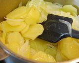 A picture of step 2 of Pleasantly Cool Vichyssoise.