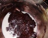 A picture of step 6 of Brownie/chocolate sponge.