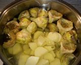 Foto del passaggio 2 della ricetta Polpette di carciofi e patate