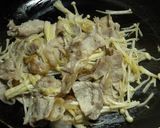A picture of step 5 of Stir-Fried Konnyaku with Miso Mayonnaise.