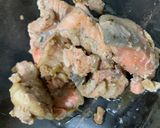 Hình bước làm 1 của món Canh Cá Hồi Cải Chua