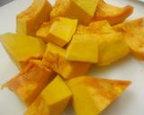 A picture of step 1 of Kabocha Squash Salad with Walnuts.