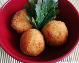 Foto langkah ke 4 dari resep Menu anak 1th+ Rice ball.