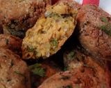 A picture of step 4 of Falafel#zoomfalafel.