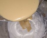 A picture of step 5 of Caramel Shiffon Cake ♡.