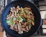 Foto del paso 2 de la receta: Bucattini con hongos deliciosos!🍜🍄