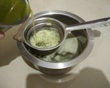 A picture of step 2 of Betel leaf Sarbat.