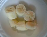A picture of step 1 of Banana snack.