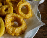 Foto del paso 5 de la receta: Calamares a la romana económicos sin gluten 🦑