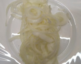 Foto del paso 2 de la receta: Tortilla de patatas con chorizo y cebolla caramelizada Stiller