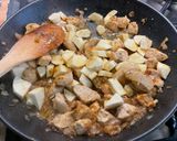 Une image de l'étape 12 de Panais et courgettes au poulet et bouillon de champignons.