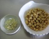A picture of step 2 of Broccoli and Soy Bean Egg Cocotte.