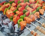صورة لخطوة 6 من وصفة شيش طاووق عالفحم🍡🍢