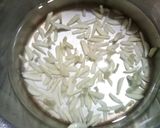 A picture of step 3 of Garlic Foxnut Kheer.