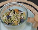 A picture of step 5 of Indian style overnight oats.